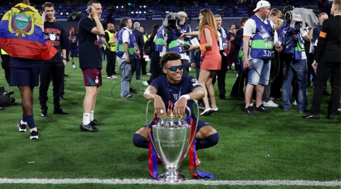 Младата звезда на ПСЖ е новото „Златно момче“: Христо Стоичков го нарече „феноменален“