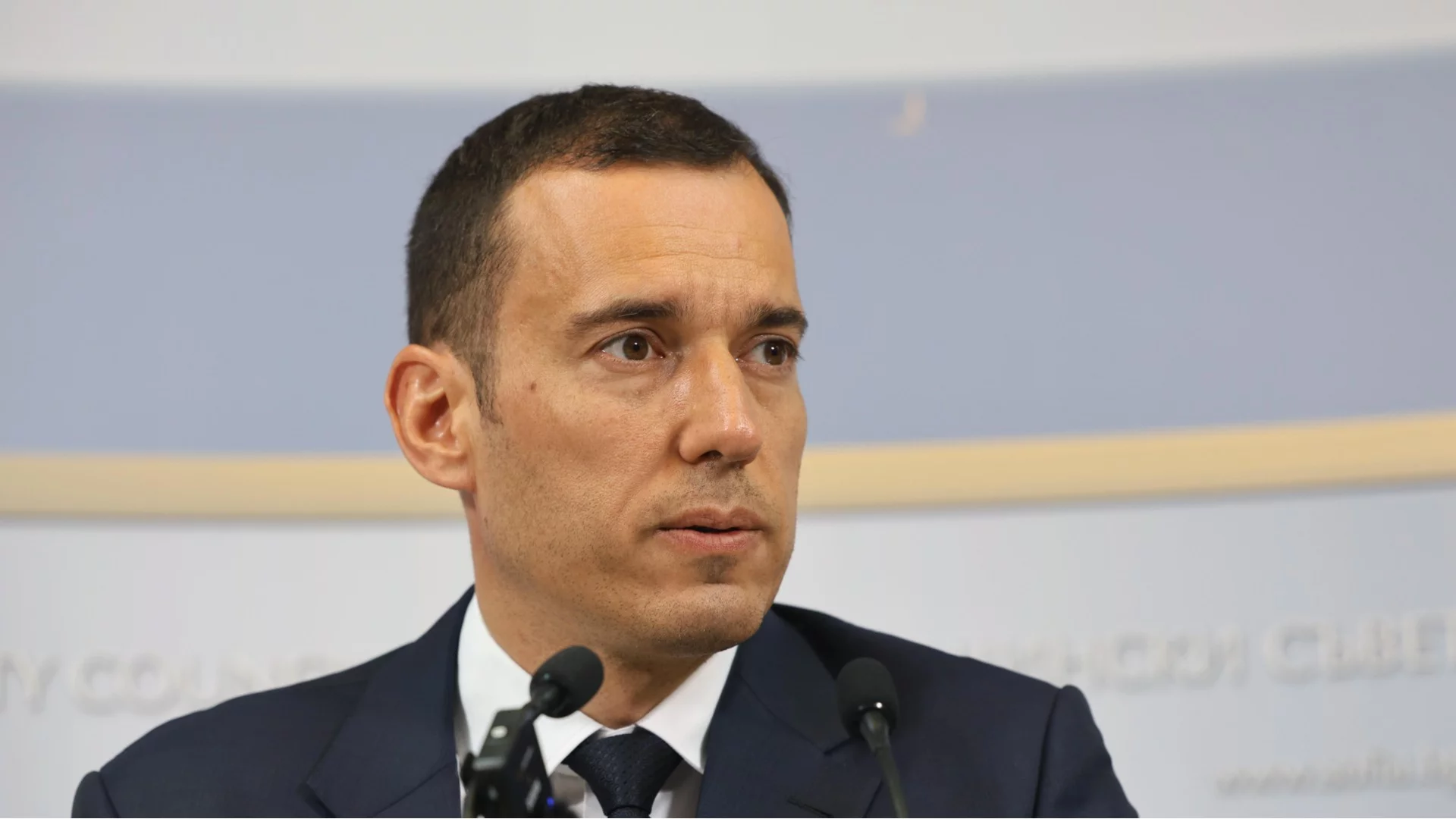 "Градът не може да чака, докато се колебаем": Терзиев поиска оставката на главния архитект на София