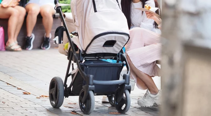 Депутатите отхвърлиха увеличение на парите за майките, които се връщат на работа по-рано