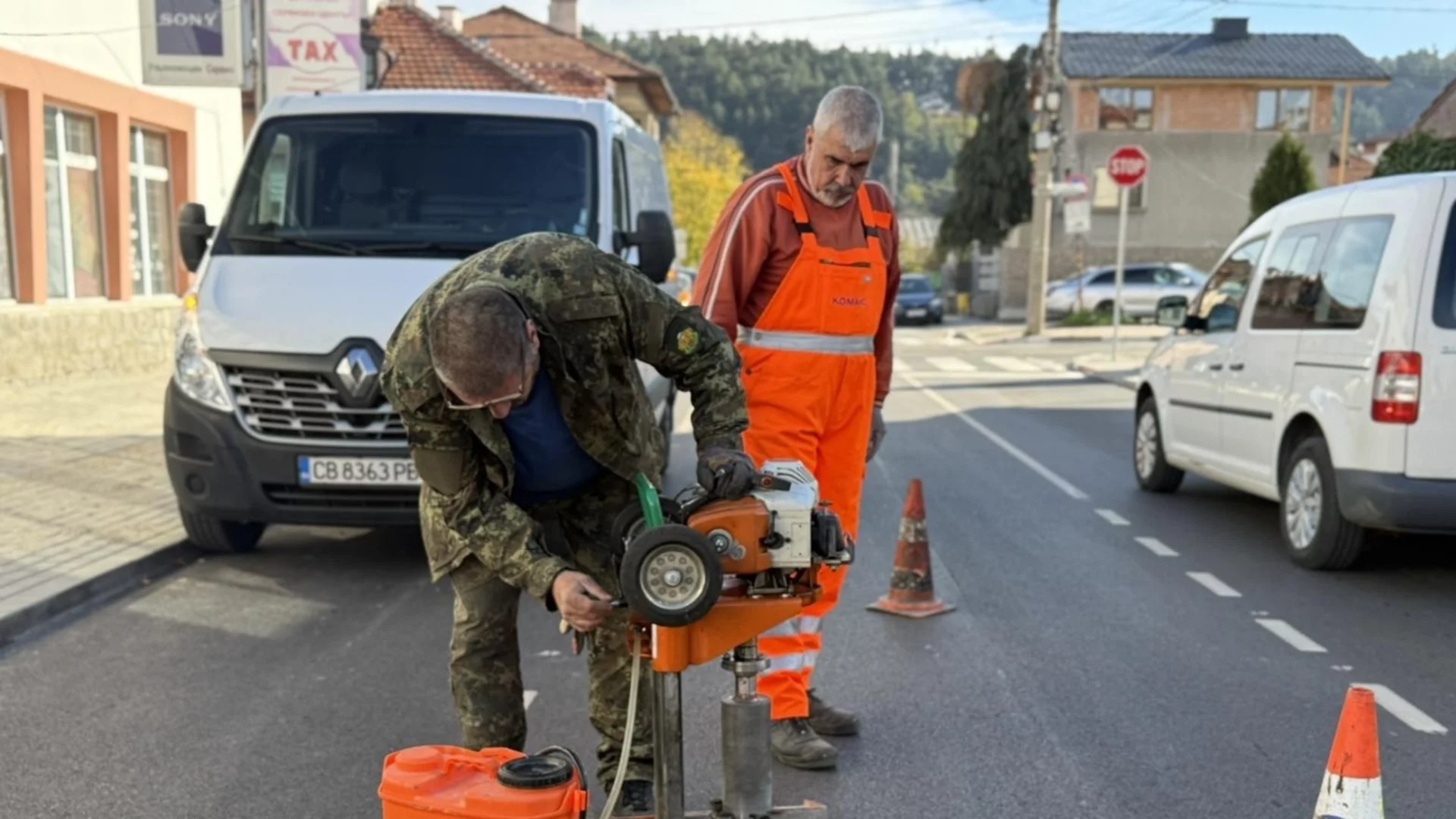 Община Самоков продължава с добрата практика преди ремонт на улици