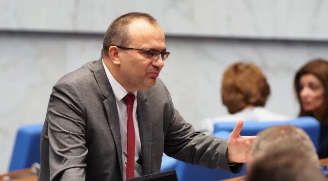 Мартин Димитров: С този бюджет се обявява война на средната класа и бизнеса