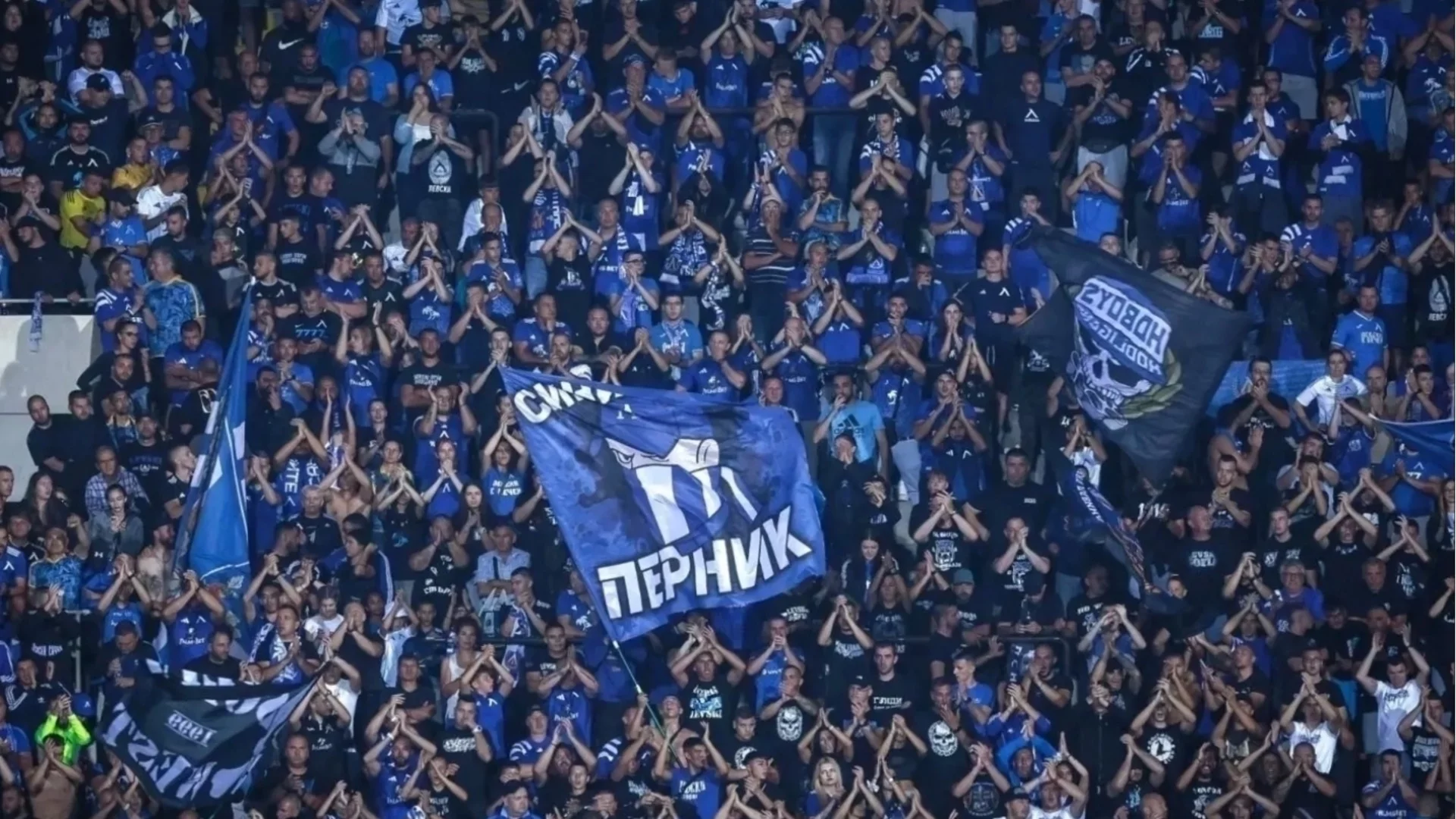 "Синя" лудница! Фенове на Левски изкупиха билетите за дербито с ЦСКА!