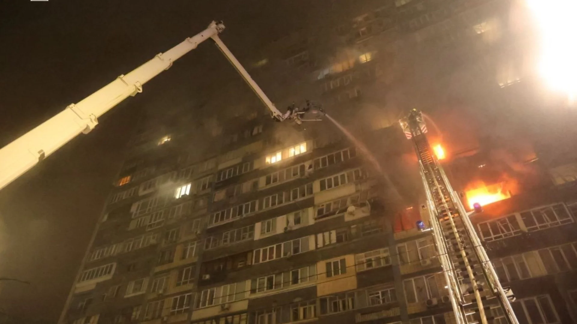 Руска злобна радост за ударите по Киев: Няма ток, парно и вода. Руски хленч: В Белгород е същото (ВИДЕО)