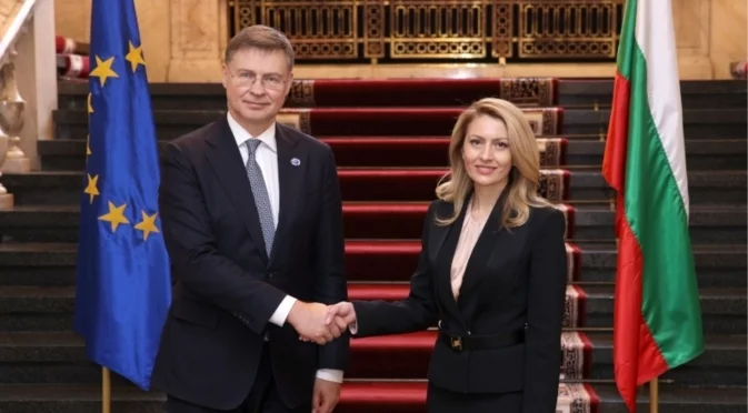 Рая Назарян: Парламентът прие необходимите законодателни актове и решения за въвеждане на еврото