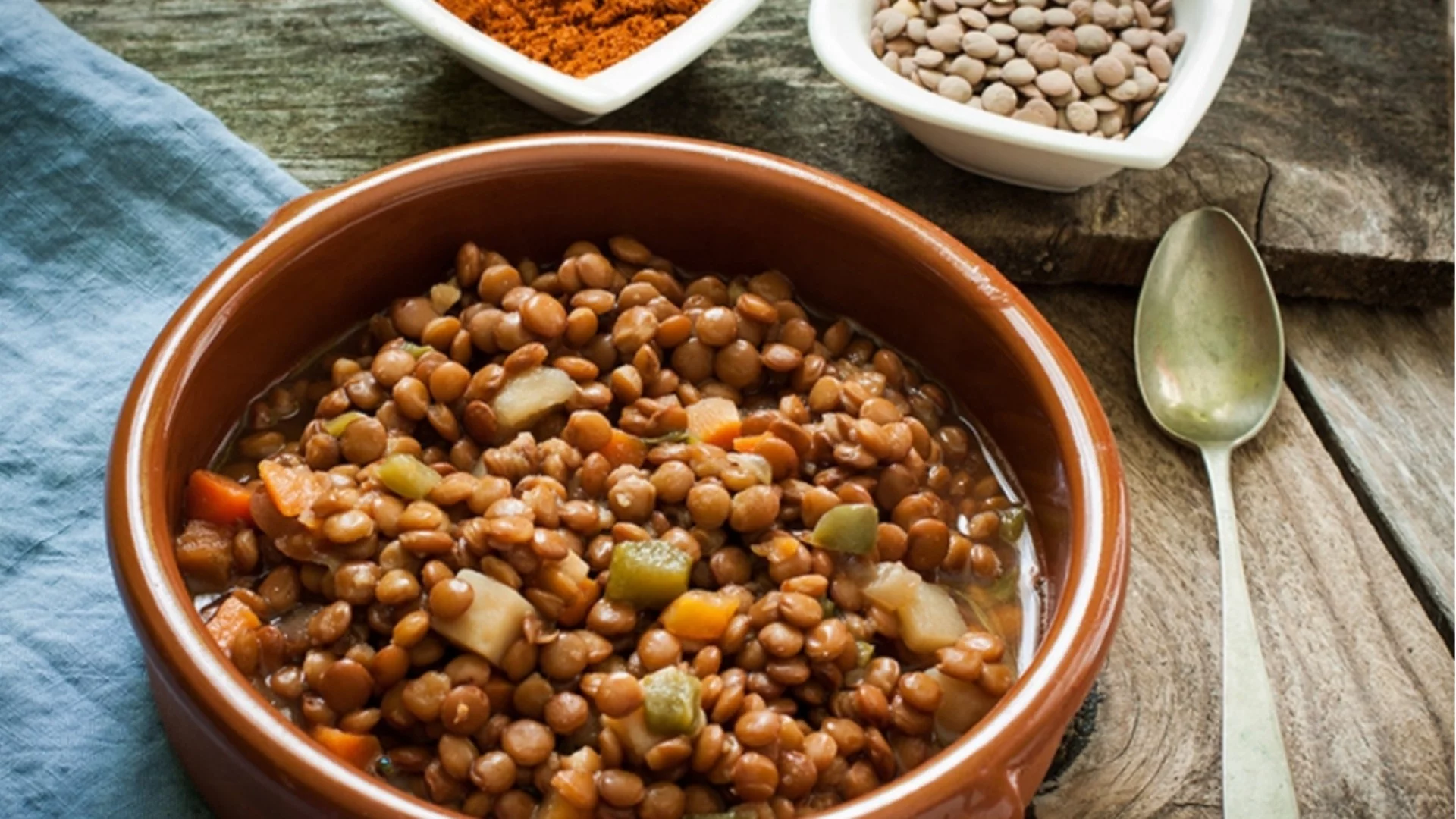 Как се приготвя леща без запръжка