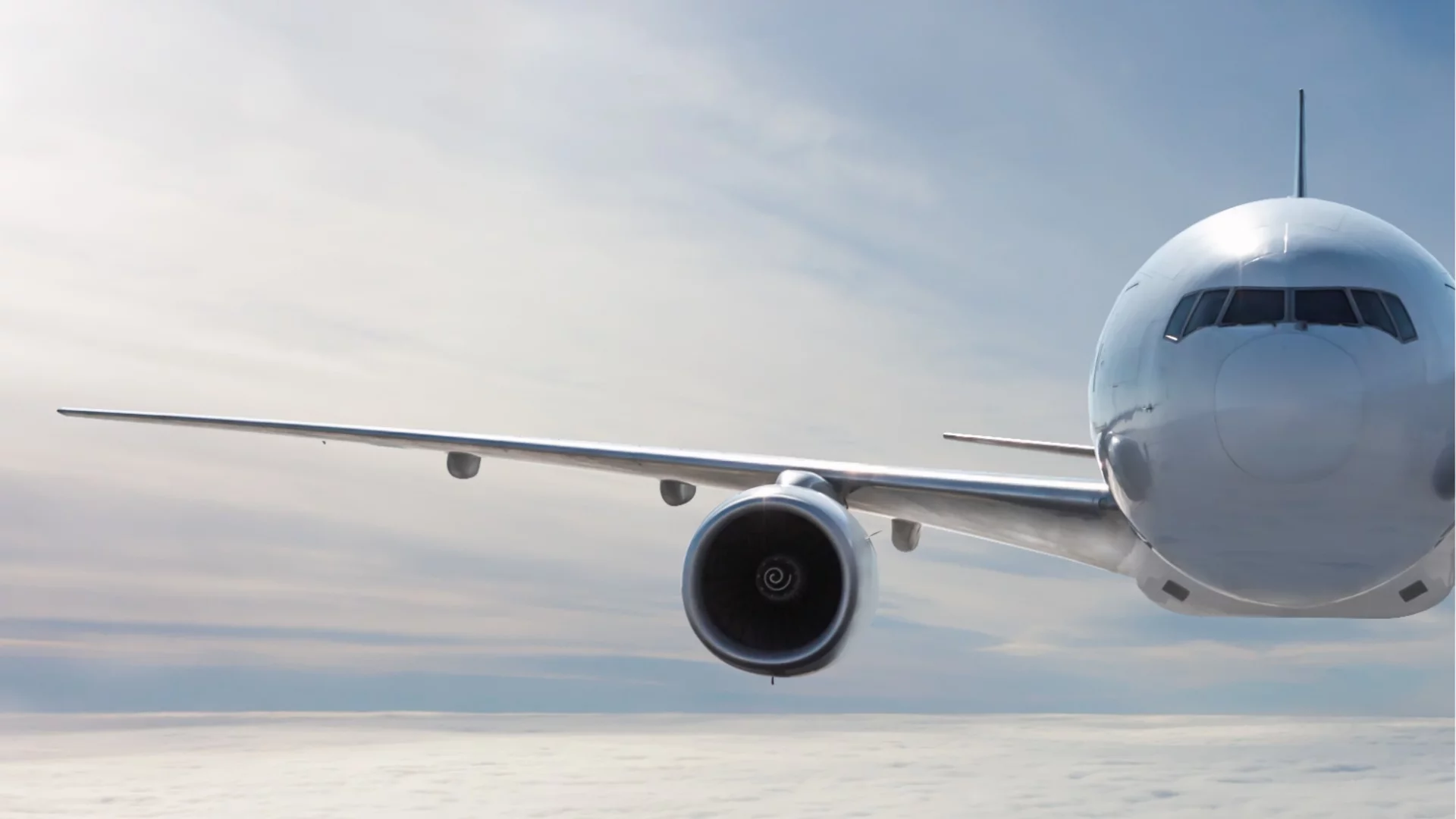 Жертвите след самолетната катастрофа в Кентъки растат (ВИДЕА)