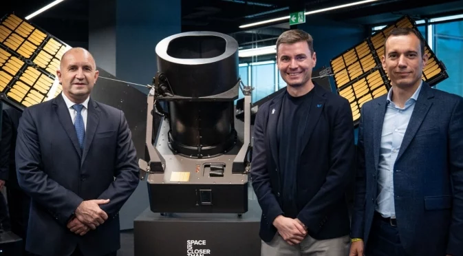 Сателити срещу диктатори: Българска компания прави Космическия щит на Европа в София 