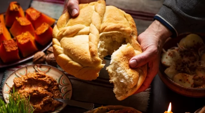 Коледни пости 2025: Кога започват и кой НЕ трябва да пости?