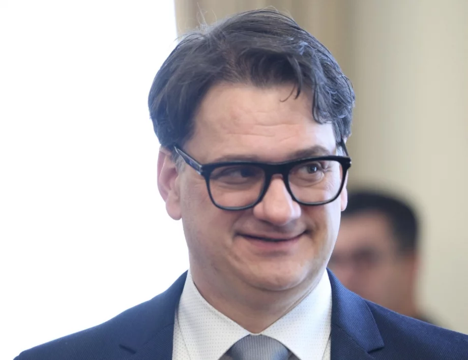 Гонят школата на министър Мариан Бачев от читалището в "Изгрев"