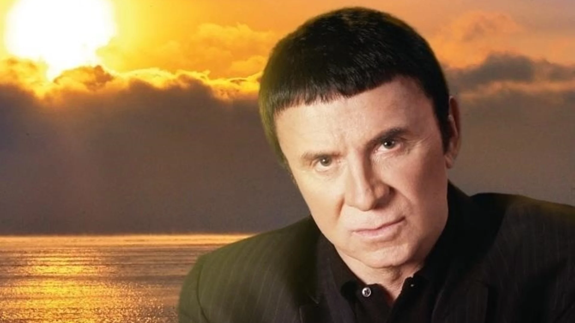 Кашпировски припадна на летище: Вкараха го в болница