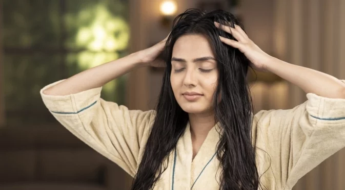 7 лесни стъпки, с които да подготвите косата си за зимата