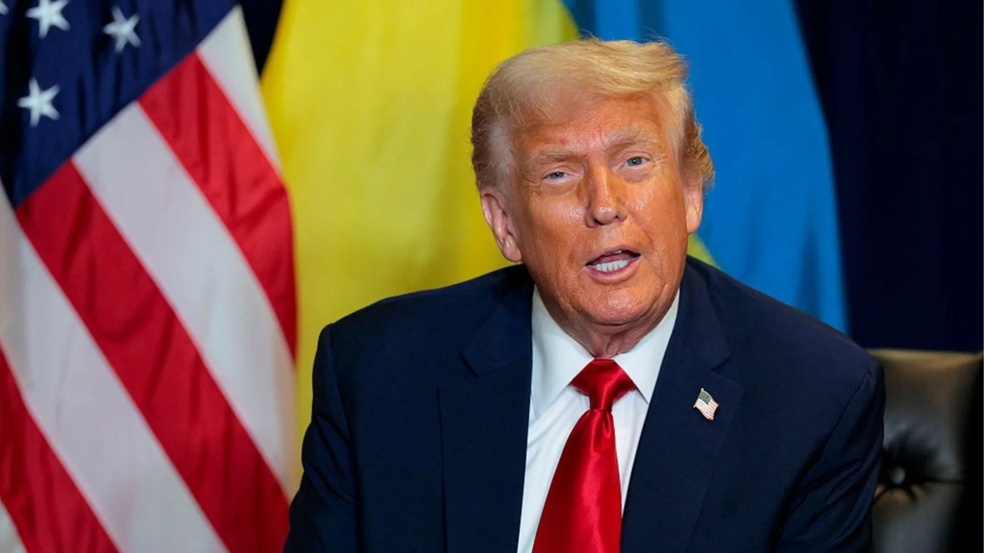 На обсъждане за по-евтини лекарства за отслабване: Мъж припадна в Белия дом пред очите на Тръмп (ВИДЕО)