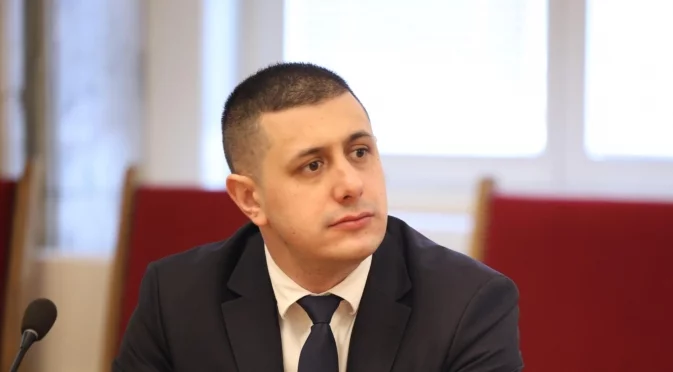 Атанас Атанасов, БСП: Важното е да подсигурим, че на 21 ноември "Лукойл Нефтохим Бургас" няма да спре