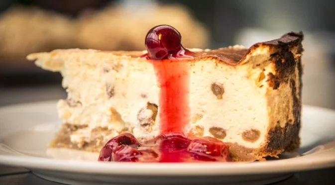 Какво да направим, ако чийзкейкът се е напукал