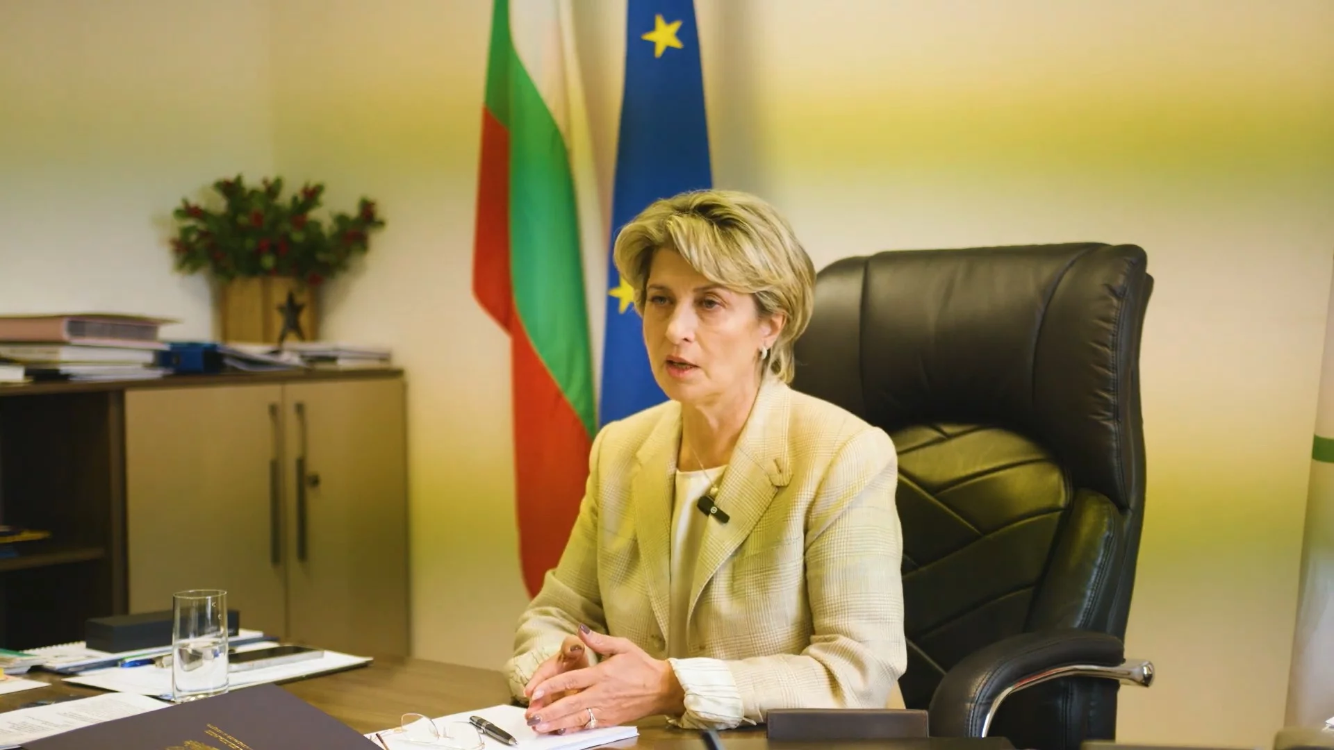 Весела Лечева се срещна с представителите на БОК на асамблеята на спортистите в Лондон