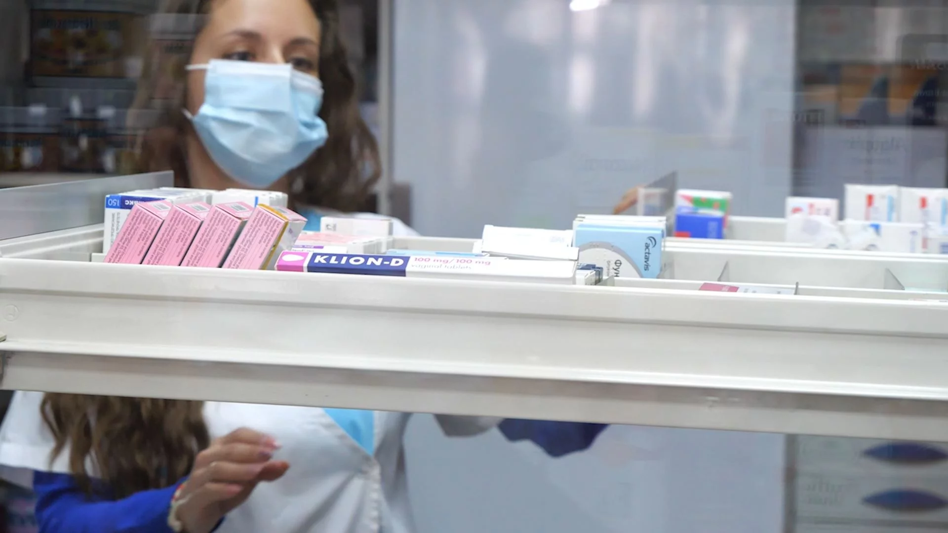 Разследване: По следите на лекарството "Salofalk", което се изпари от българския пазар