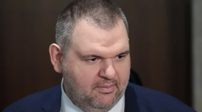 "Крадците са в стрес": Пеевски говори за записи от "Лукойл" и изнасяне на пари (ВИДЕО)