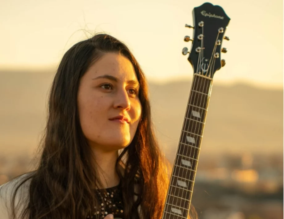 Музиката на Мария Караиванова: Създател и пазител на емоции (ВИДЕА)