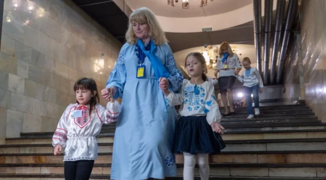 Десетки подземни училища в Украйна. Строи се и първата подземна детска градина