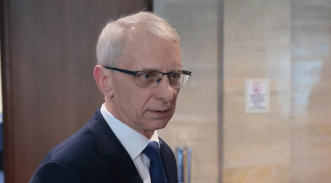 "Един човек няма какво да направи": ПП-ДБ за особения управител в "Лукойл"