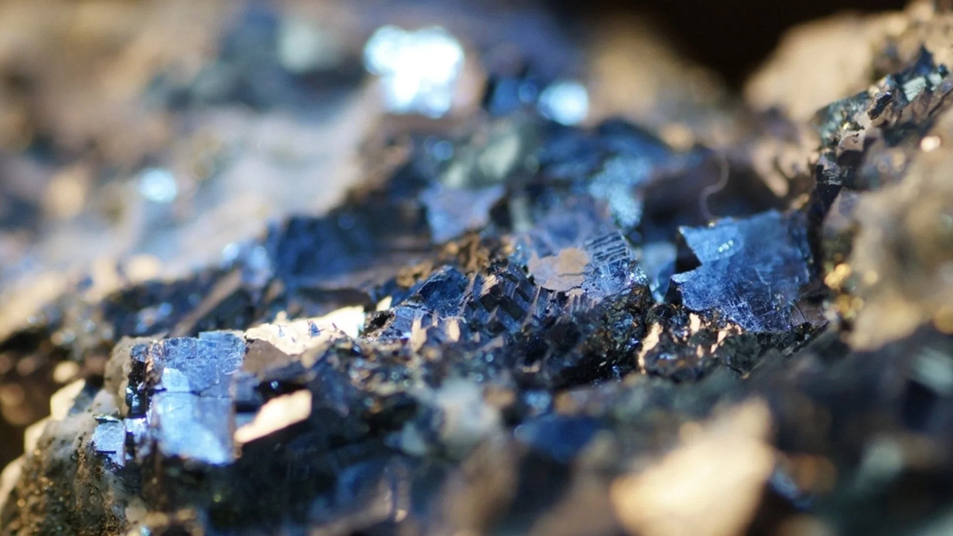 САЩ ще добиват волфрам от едно от най-големите неразработени находища в света: Над 1 млрд. долара за Казахстан