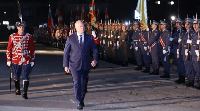 Росен Желязков: Задача на всяко държавно управление е да изгражда авторитета на българския воин (СНИМКИ)