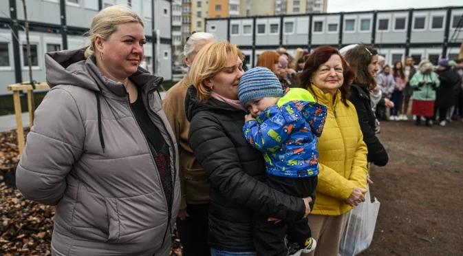 Полша оряза социалните помощи за украинците, обаче не криминализира "бандеровската пропаганда"