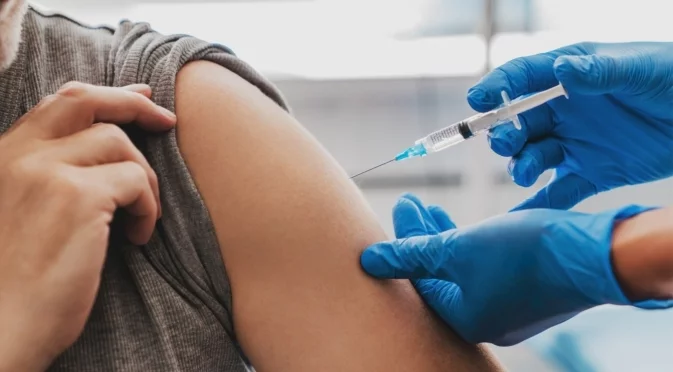 "Фармацевтите са изправени на нокти": Няма ваксини за деца