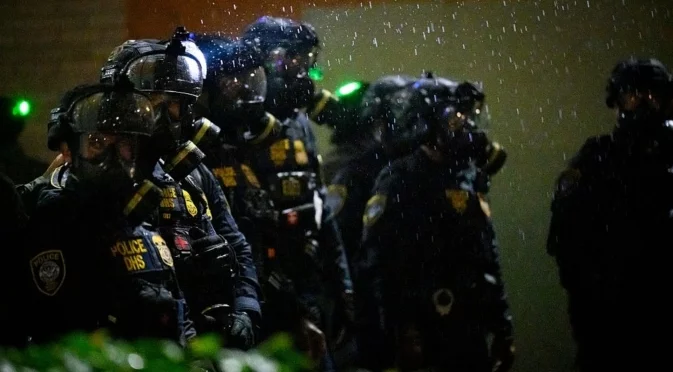 Съдът поряза Тръмп за военните в Портланд