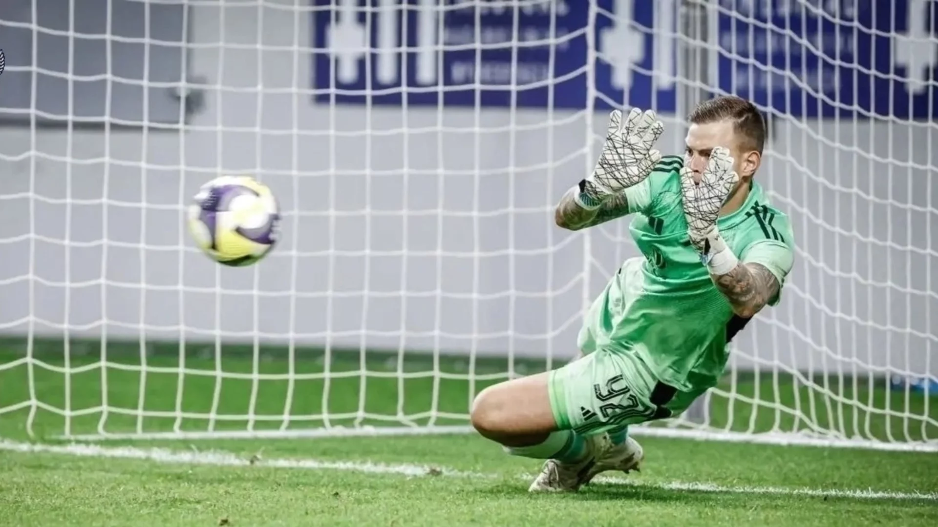 „Трябва да бъдеш много глупав човек, за да загърбиш националния герб заради някакво име“: Поредна остра атака по Светослав Вуцов