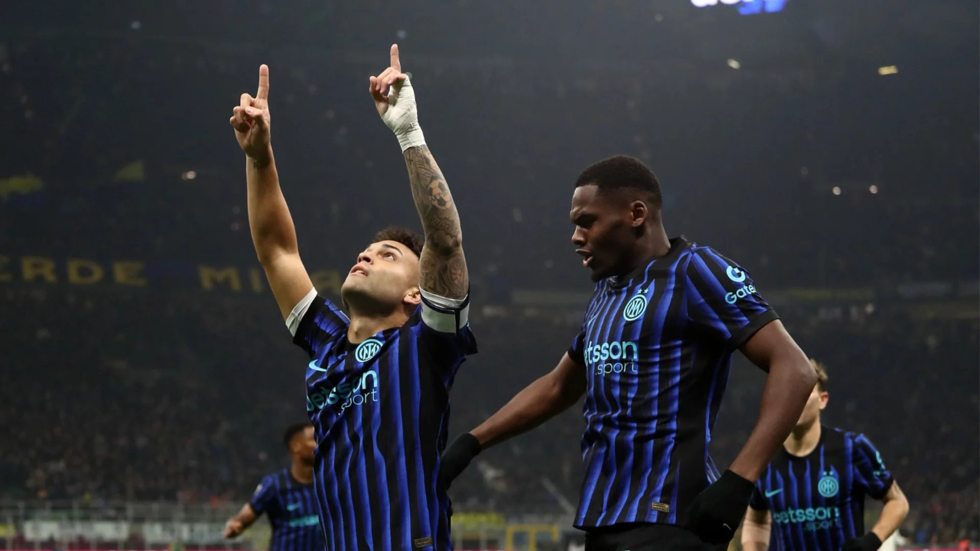 Вихрушка на върха в Серия А: Интер взе дербито, Наполи се провали (РЕЗУЛТАТИ)