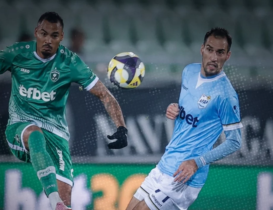 Какво става с Лудогорец?! "Осакатена" Арда задълбочи кризата на "орлите" в голово шоу