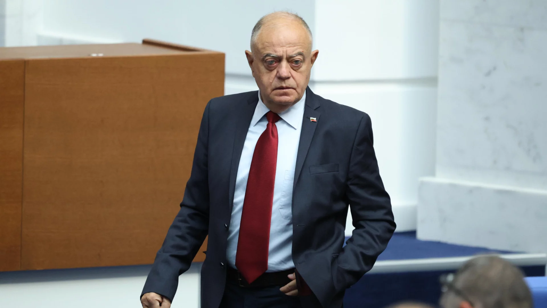 Напоследък Ивайло Мирчев показва доста странни възможности да получава информация