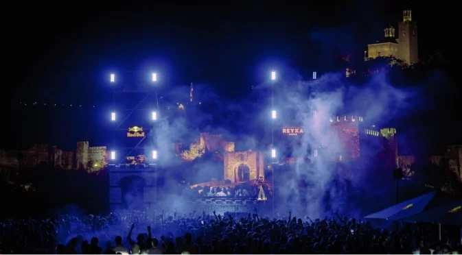 Tази събота Saké превзема София с UTOPIA срещу DYSTOPIA