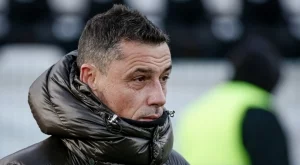 Александър Томаш обратно в Първа лига - поема здраво закъсал отбор?