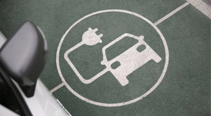 Данните показват: Премахването на електромобилите няма да облекчи паркирането в София