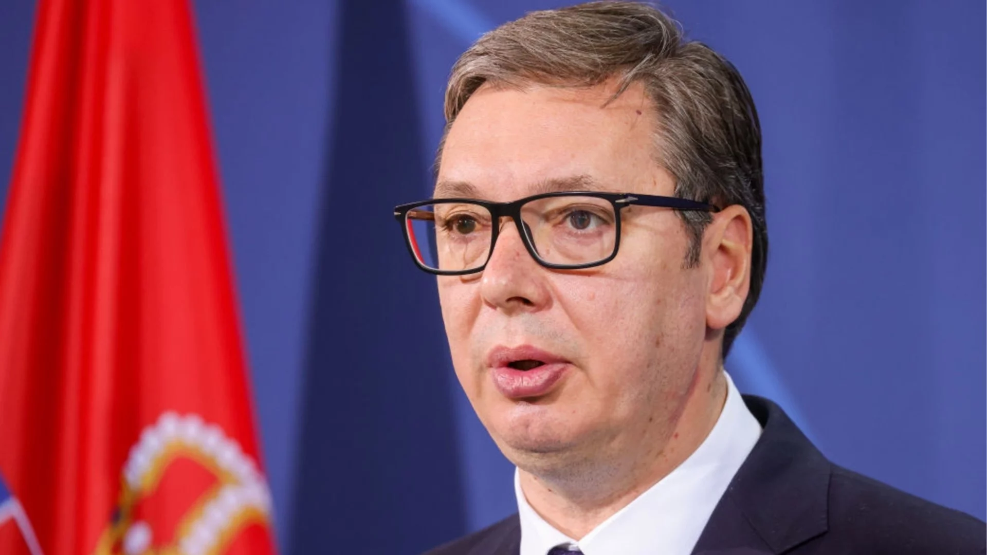 "Прекратете гладната стачка": Вучич към стачкуващата майка на жертва в Нови Сад