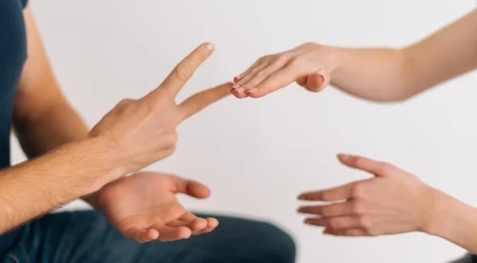 Разкриха хитър трик, който ще ви помогне да спечелите "Камък, ножица, хартия"