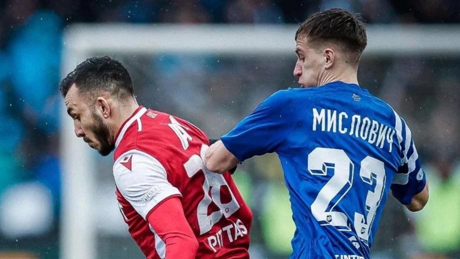 "Мъртъвци" или топ? Кой надделя в дербито извън резултата?