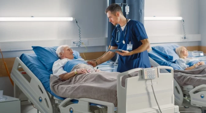 Поне 10 трупа: Осъдиха медицински брат, убивал пациенти, за да не работи много