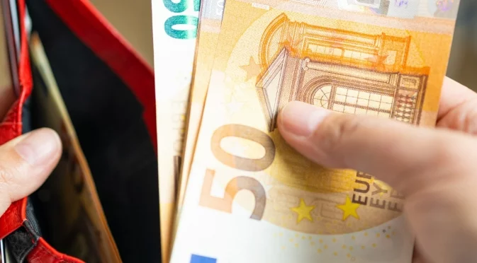 Съдът на ЕС отмени новите правила за минималната заплата