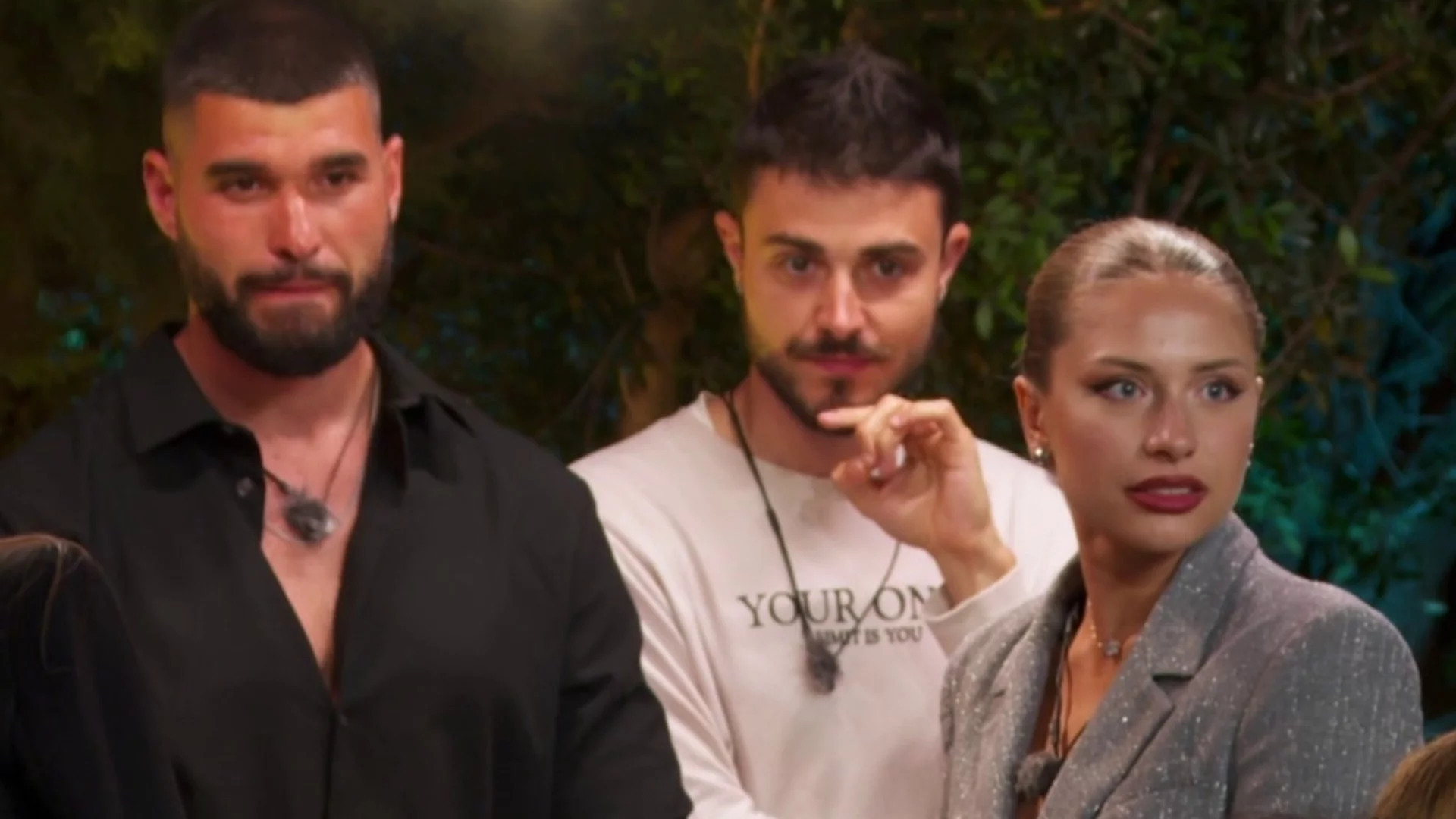 Най-спокойният мъж в "Ергенът: Любов в рая" не издържа на провокациите (ВИДЕО)