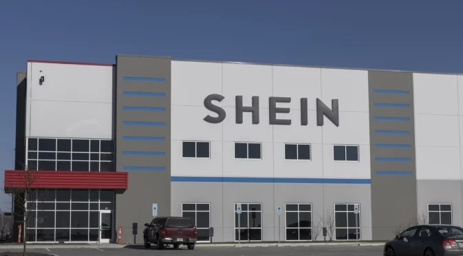 Отива ли си Shein от Франция: Ето кога решава съдът