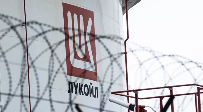 "Политически пинг-понг или падане на кабинета": Експерт очаква "Лукойл" да зацикли