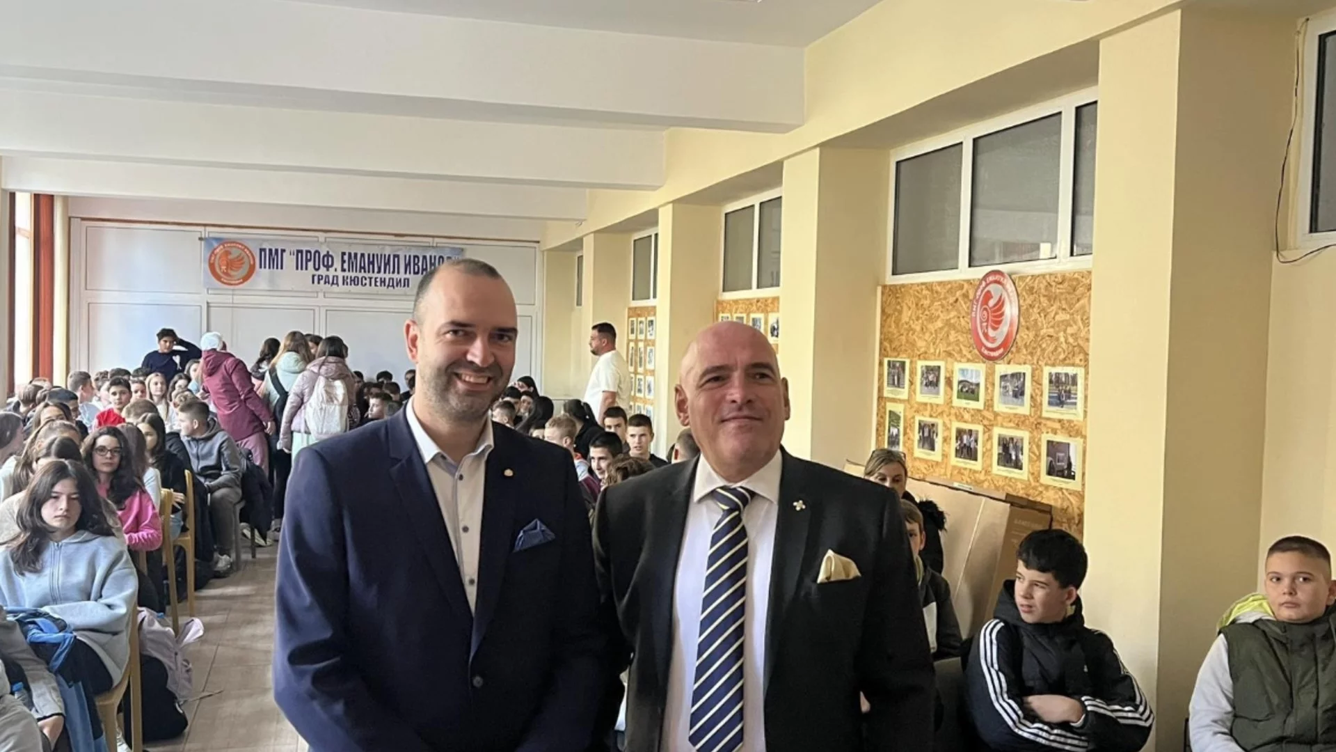 Община Кюстендил започна обучения по киберсигурност за ученици