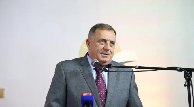 "Опасен пример за реч на омразата": В Босна и Херцеговина реагираха остро на реч на Додик