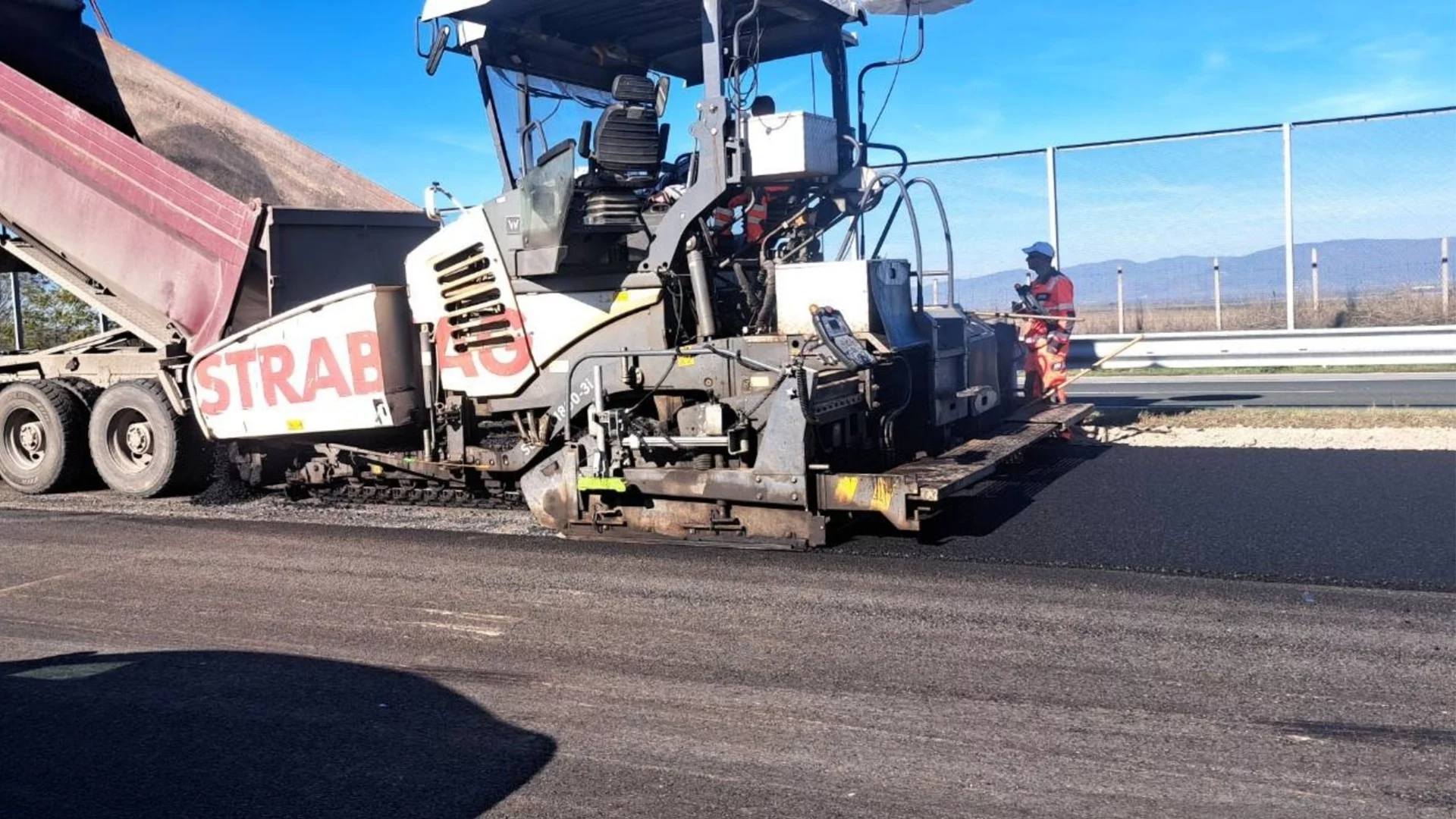 Асфалтират участък от АМ “Тракия“: Как се променя движението