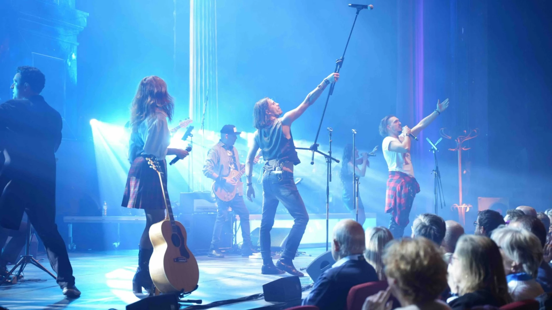 Мюзикълът "Rock Sensation": Слушаме The Rolling Stones, Metallica, Oasis и U2