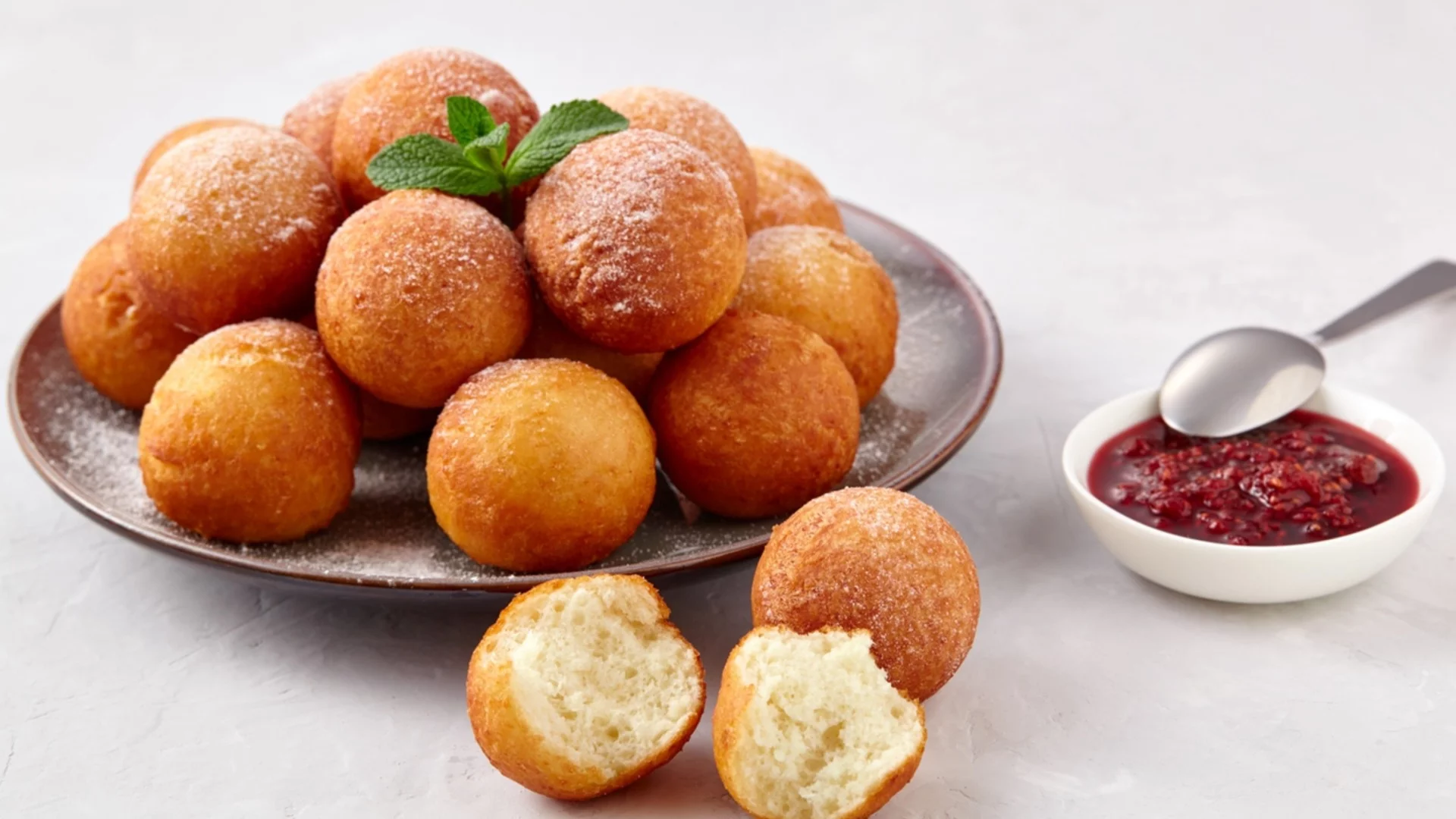 Какво представляват румънските понички Папанаши