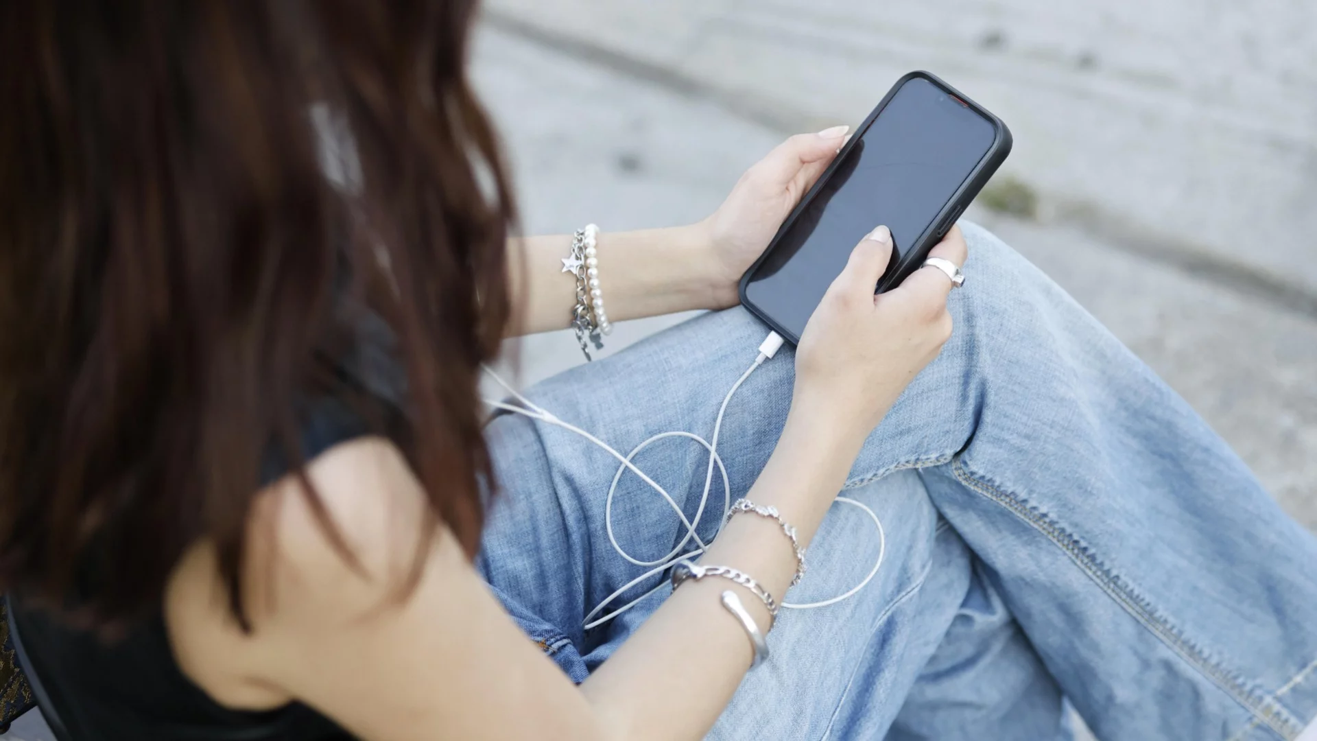 Българите дават много висока оценка на телекомуникационните услуги у нас, като близо 90% смятат, че те са на европейско ниво